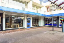 Lekkerkerk, Raadhuisplein 39