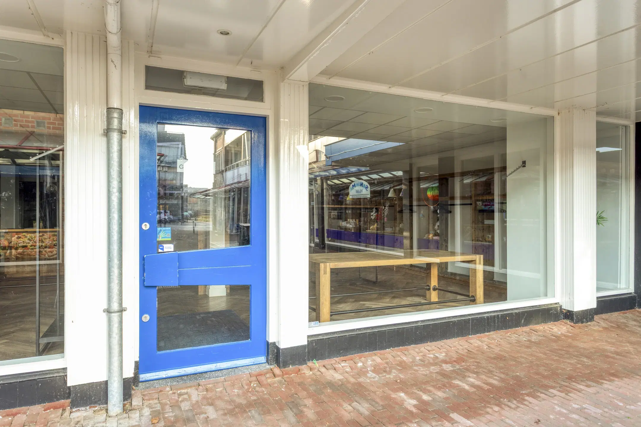 Lekkerkerk, Raadhuisplein 39