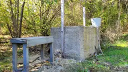 Tweelaags huis met een perceel van 1.100 m² en landbouwgrond van 6.494 m² in Rakovitsa - Bulgarije