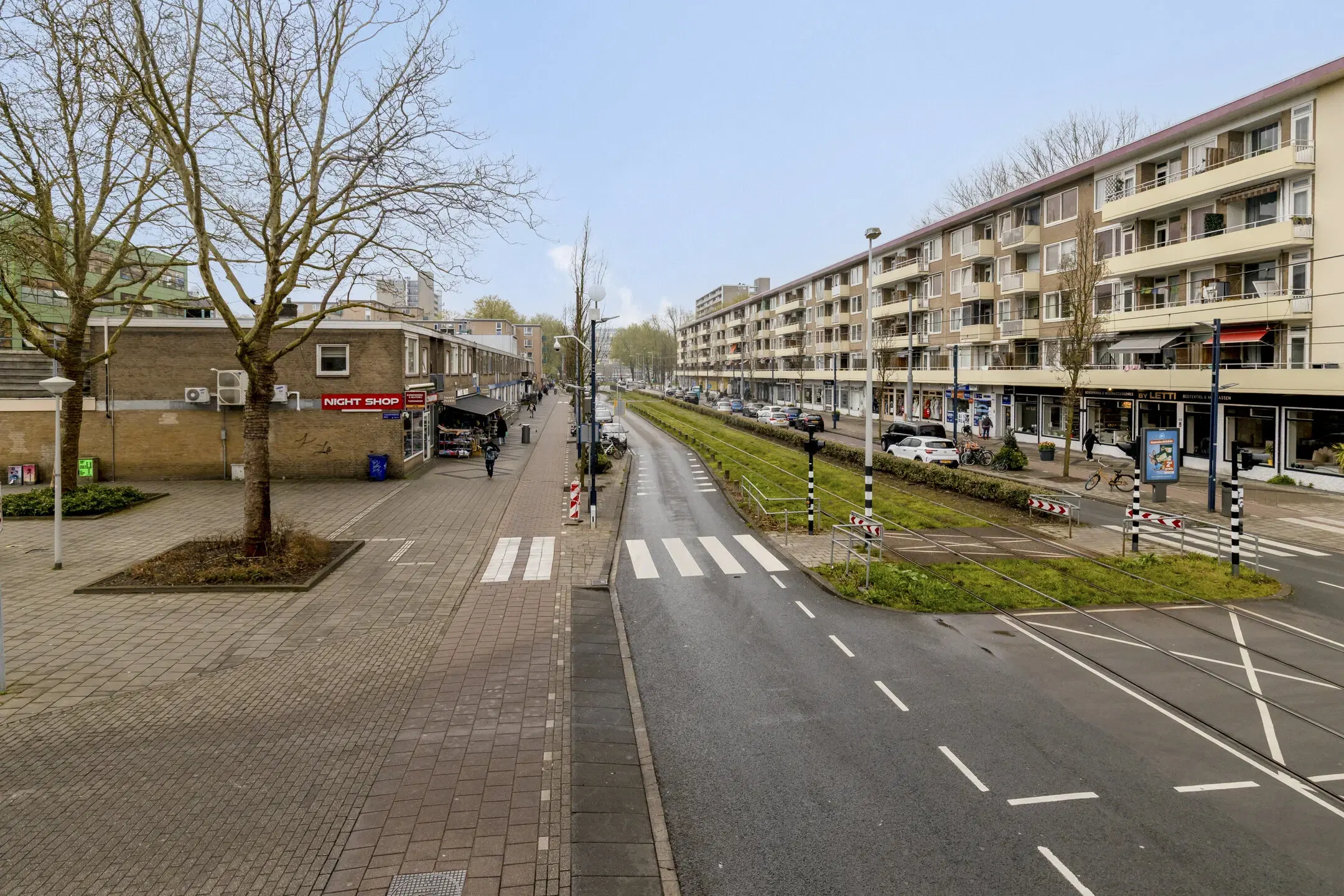 Amsterdam, Tussen Meer 236