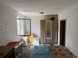 Idyllisch 3-zijdig landgoed op perceel van 4.180 m² in Zettlitz - Duitsland