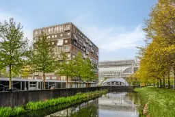 Amsterdam, Anna Blamansingel 10