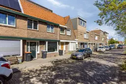 IJmuiden, Wijk aan Zeeërweg 92