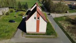 6 appartementen, bouwjaar: 1983 (huursom € 28.537,80) in Behren-Lübchin - Duitsland
