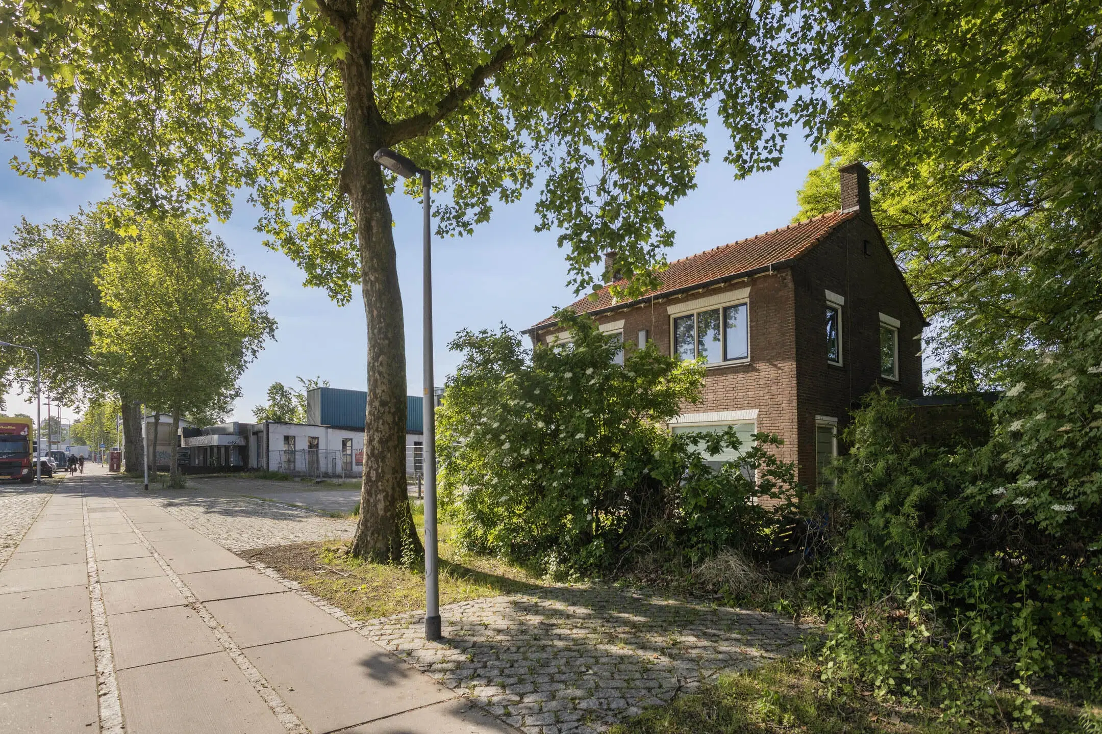Herontwikkelingslocatie | Deventer, Industrieweg 14 - 16 