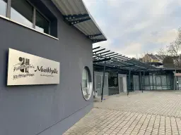60 appartementen / studio’s, bouwjaar 1988, 25 verhuurd (€ 82.800,= huur) - Markneukirchen - Duitsland