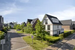 Badhoevedorp, Trompetbloemstraat 1