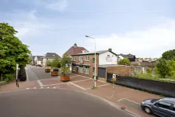 Sint Willebrord, Dorpsstraat 100
