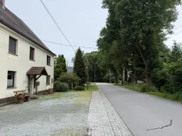 Woonhuis met schuur op 1.309 m² perceel in Jänkendorf - Duitsland