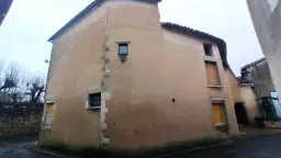 Middeleeuws woonhuis met 3 verdiepingen in Montmorillon - Frankriijk