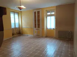 Middeleeuws woonhuis met 3 verdiepingen in Montmorillon - Frankriijk