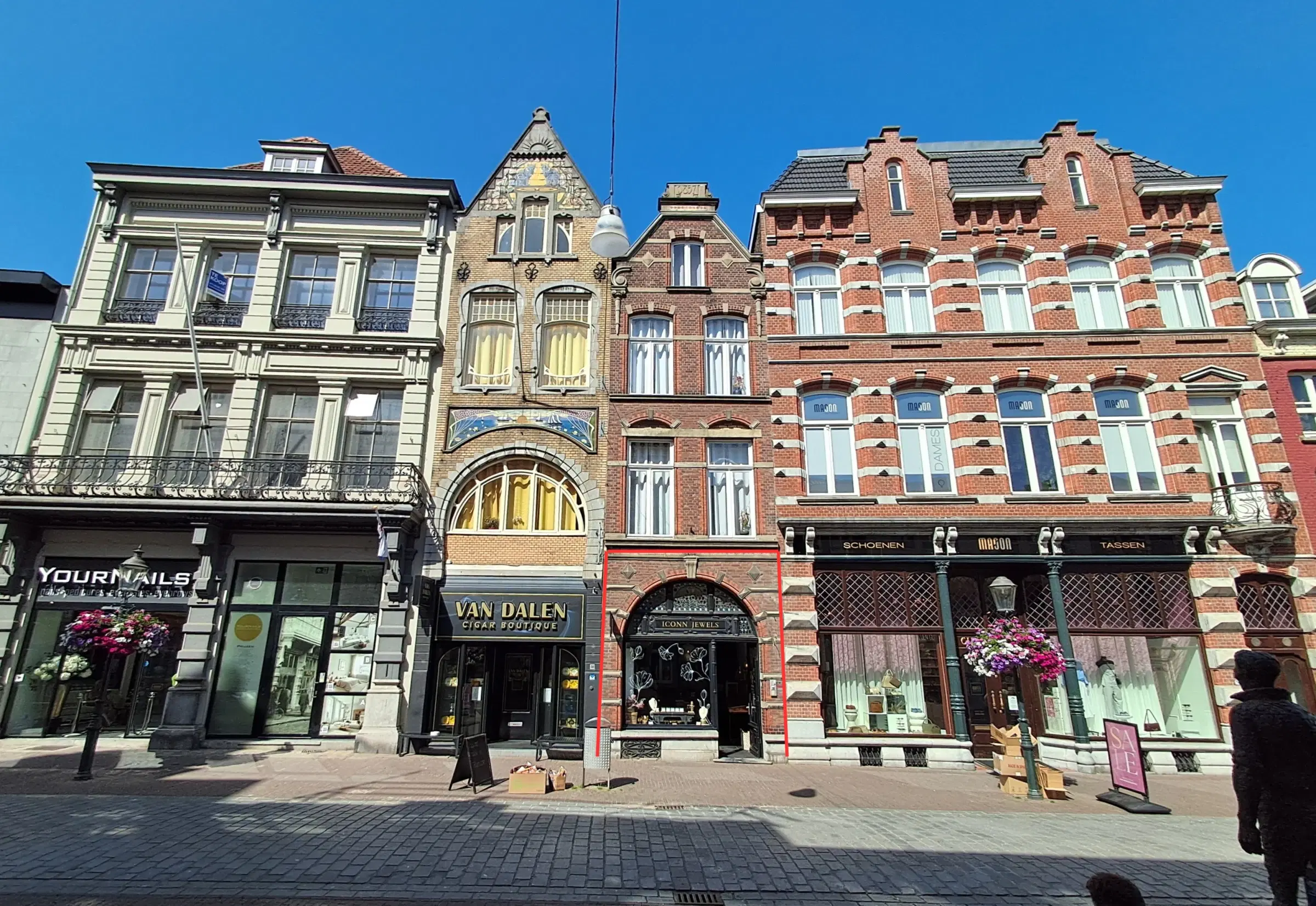 Roermond, Neerstraat 36