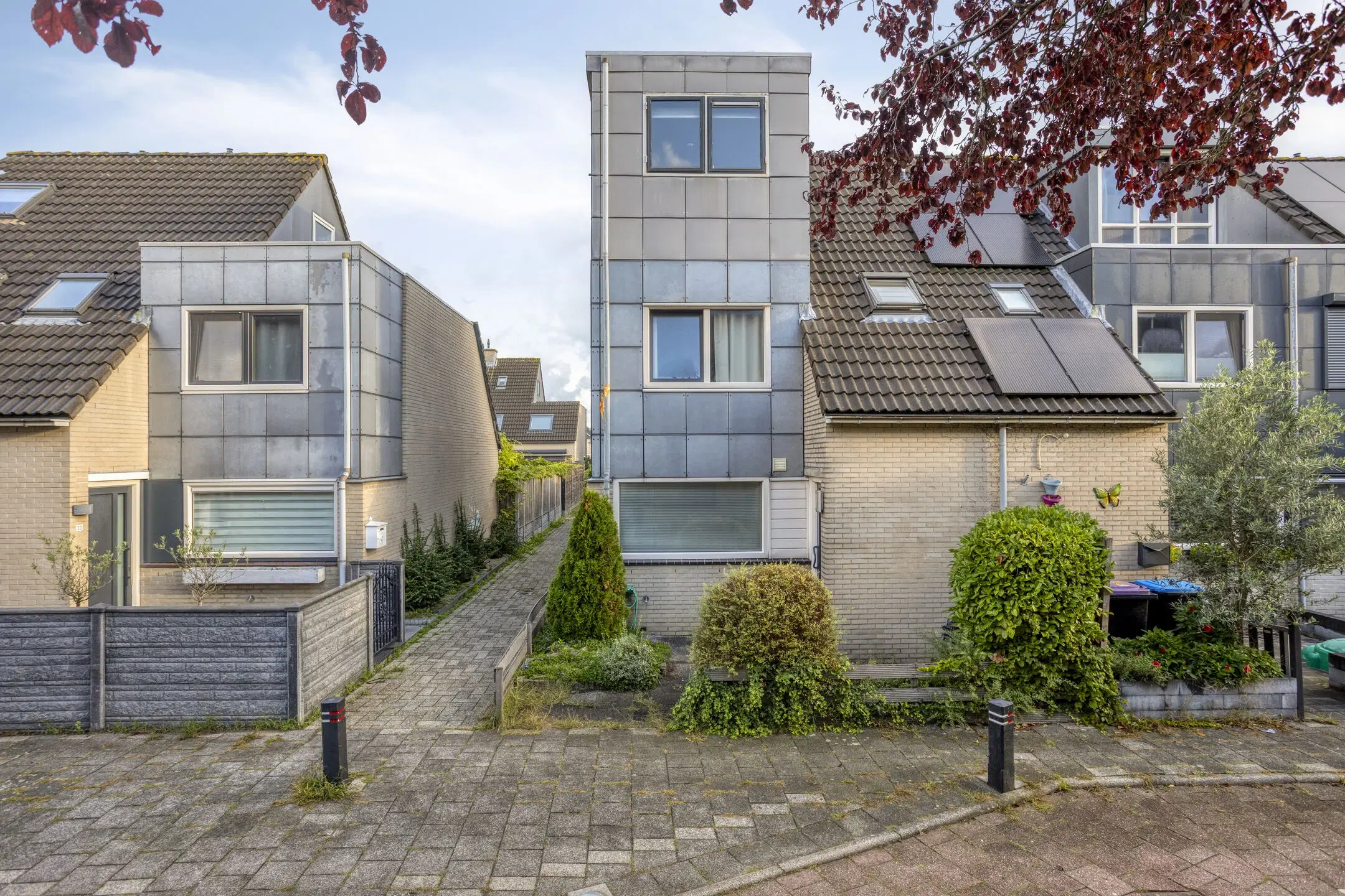 Spijkenisse, Haya van Someren-Downerpad 28