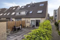 Spijkenisse, Haya van Someren-Downerpad 28