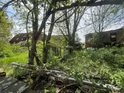Vrijstaand landhuis op kavel van ca. 1.090 m², met schuur in Rohndorf (Südliches Anhalt) Halle-Leiptzig-Flughafen - Duitsland