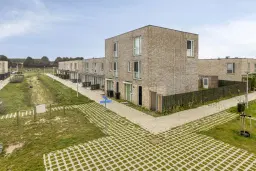 Almere, Adriaan de Grootpad 120