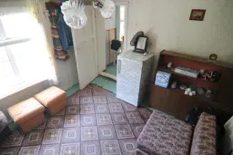 Huis met twee verdiepingen + 660 m² grond in Karan Varbovka - Bulgarije