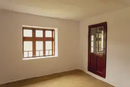 Huis op perceel van 1.900 m² in Slatina, regio Silistra - Bulgarije