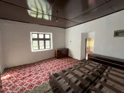 Huis op perceel van 1.900 m² in Slatina, regio Silistra - Bulgarije