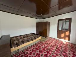 Huis op perceel van 1.900 m² in Slatina, regio Silistra - Bulgarije