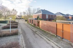 Almere, Professor Pigracht 40