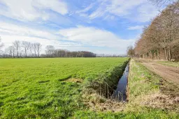 Landerijen nabij Rossum (Overijssel), Rossumermedenweg/Vospeldijk
