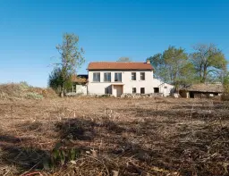 Stenen huis met 2 verdiepingen in Darzhava - Bulgarije