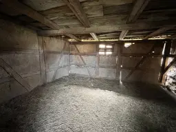 Driezijdig gebouw met binnenhof en commerciële mogelheden in Arnstadt - Duitsland