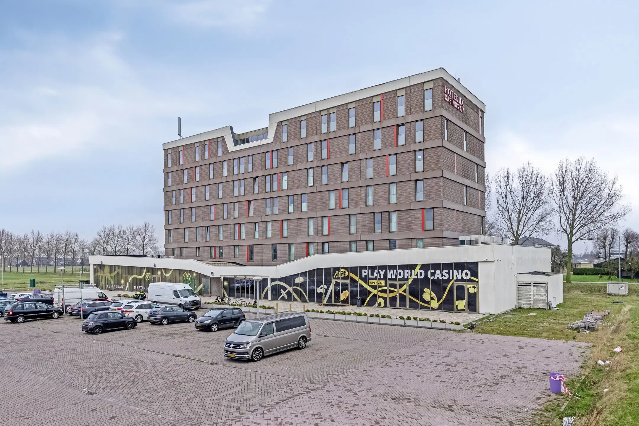 Hotel aan de Bennebroekerweg 530-532 te Hoofddorp