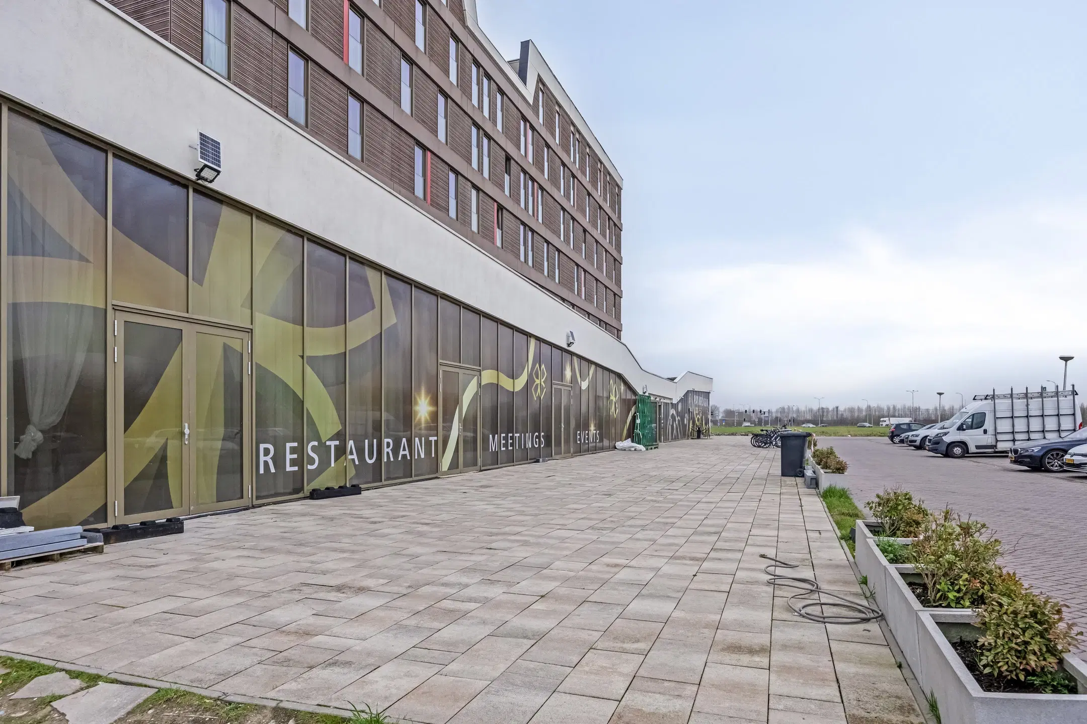 Hotel aan de Bennebroekerweg 530-532 te Hoofddorp