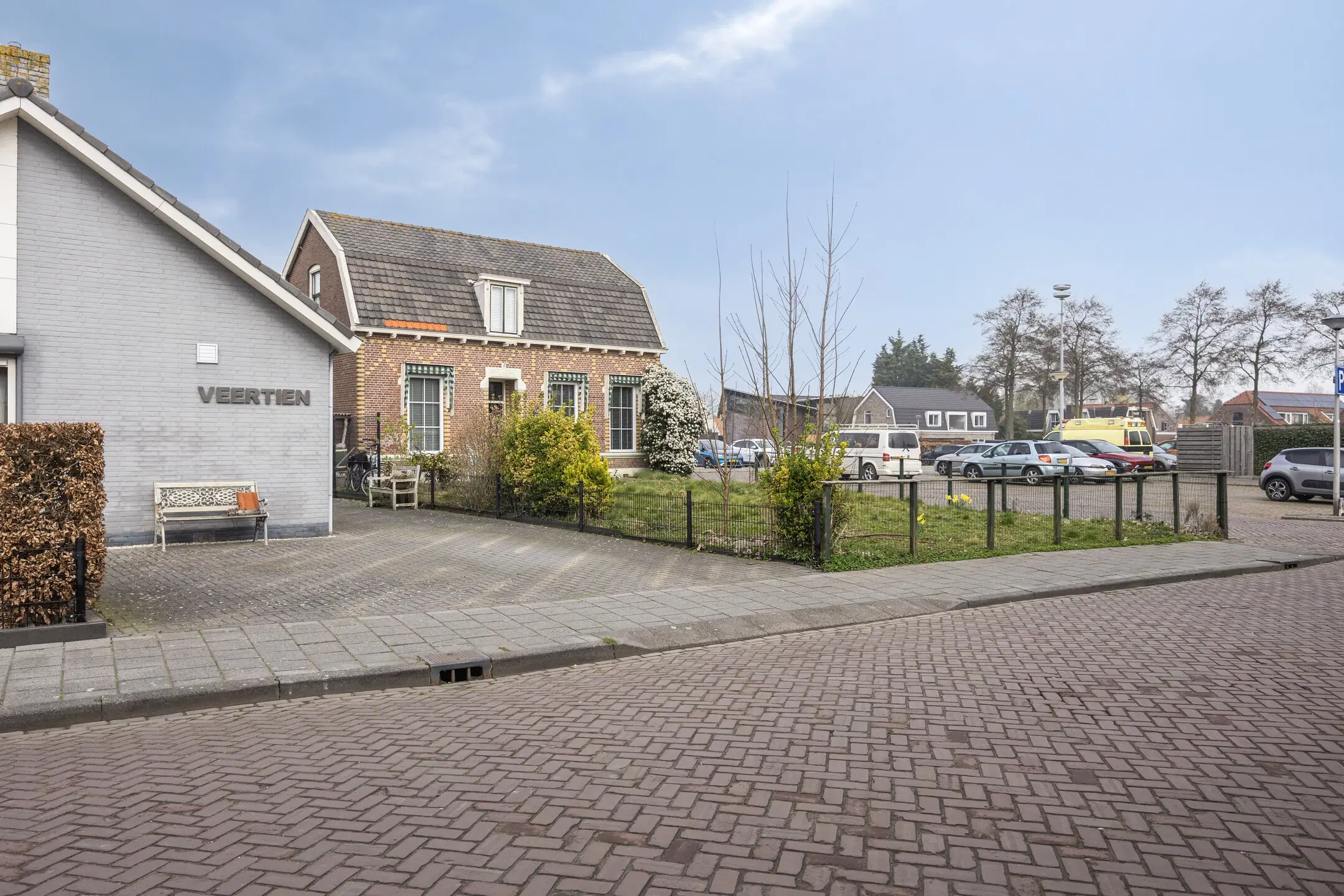 Zuidland, Raadhuisstraat 12