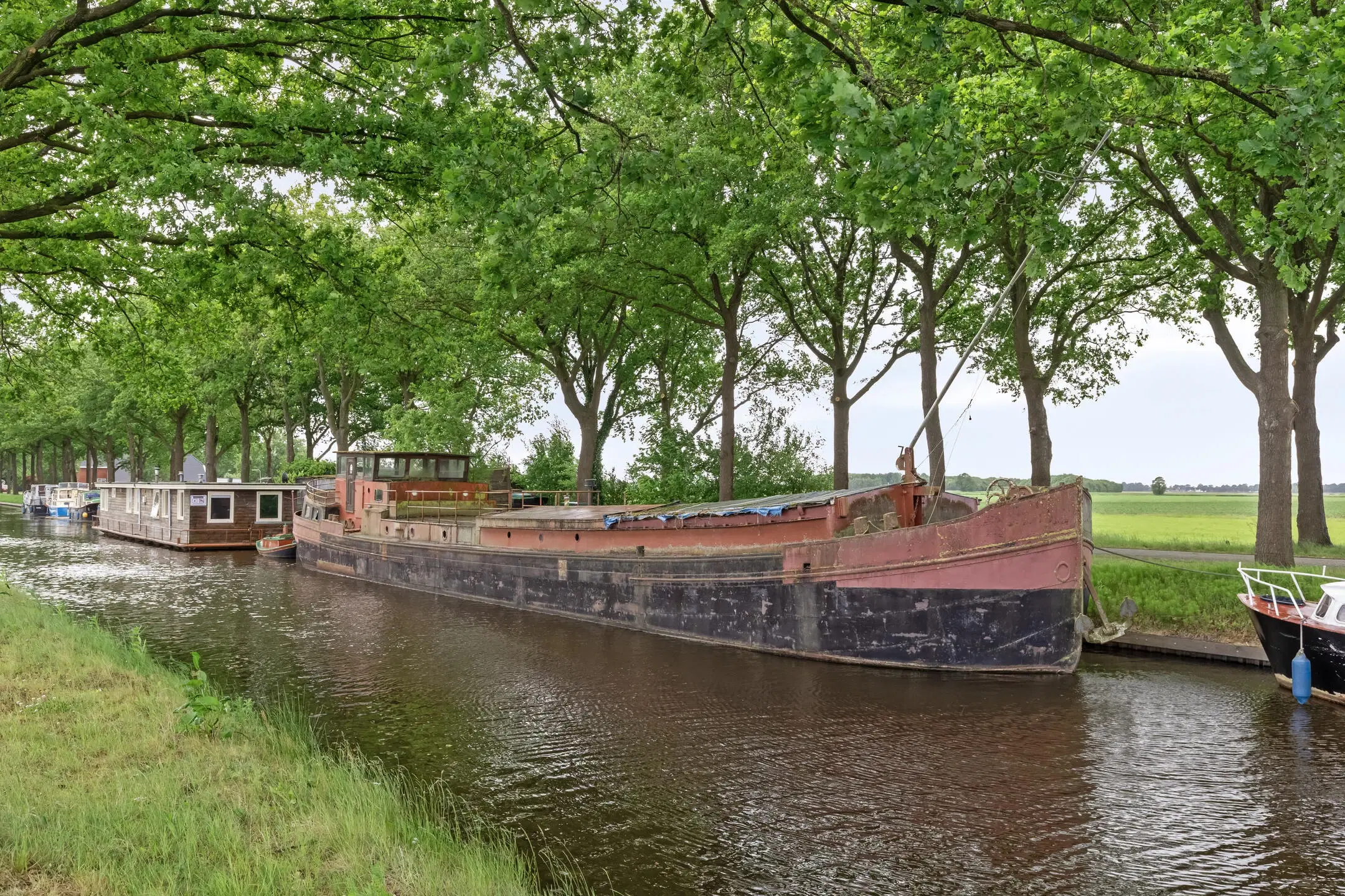 Woonboot genaamd SPES