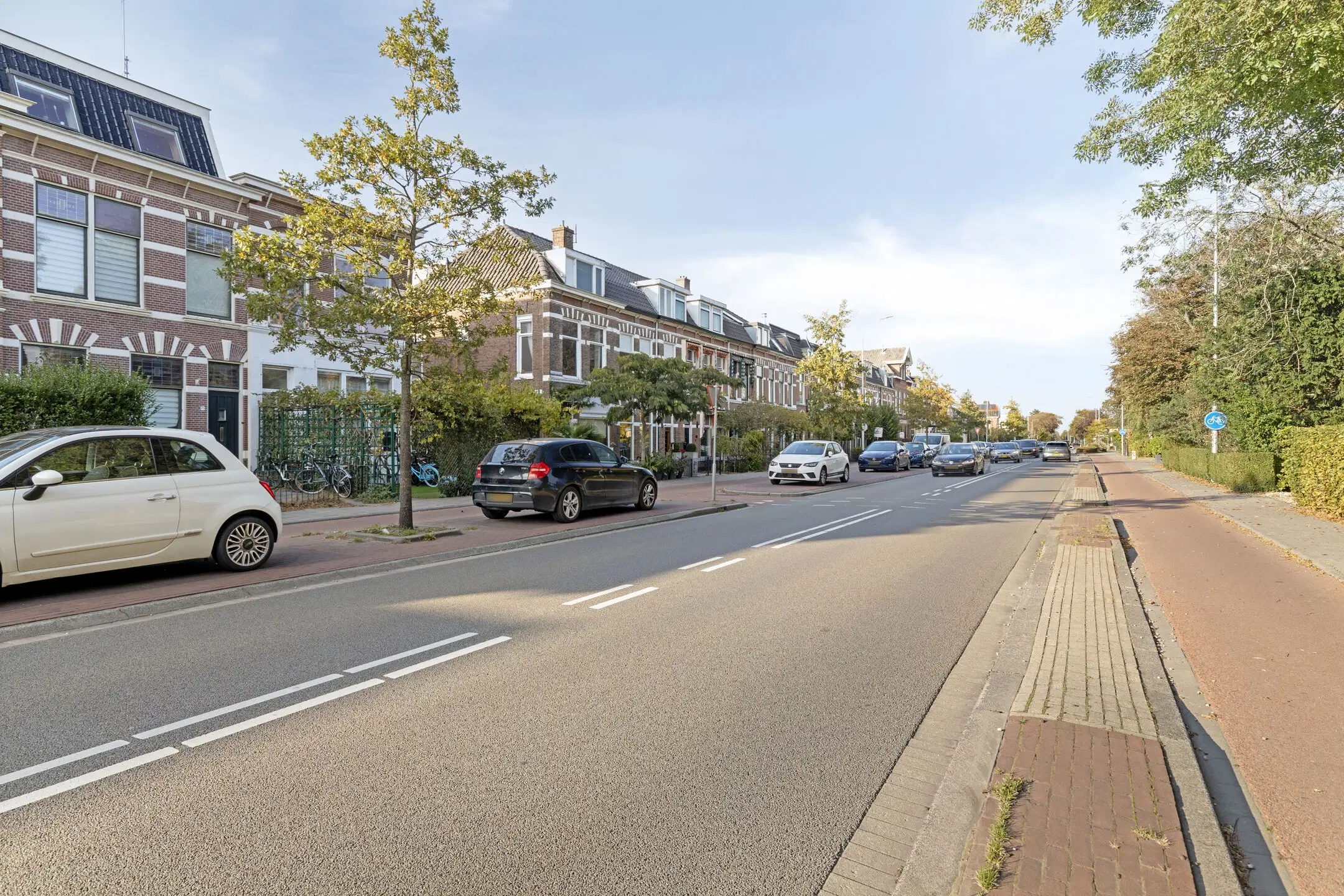 Hillegom, Weeresteinstraat 77 / Kortenbachstraat 1