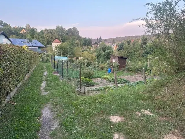 110 m² eigendomsperceel met opstal in Röttingen, Bayern - Duitsland