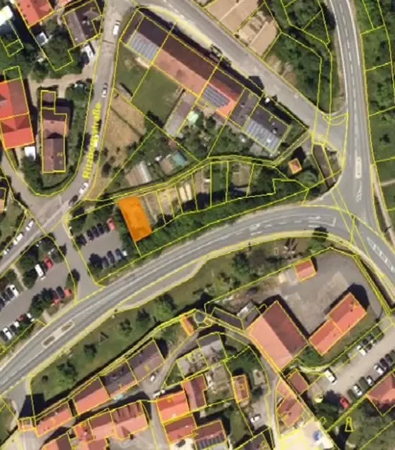 110 m² eigendomsperceel met opstal in Röttingen, Bayern - Duitsland