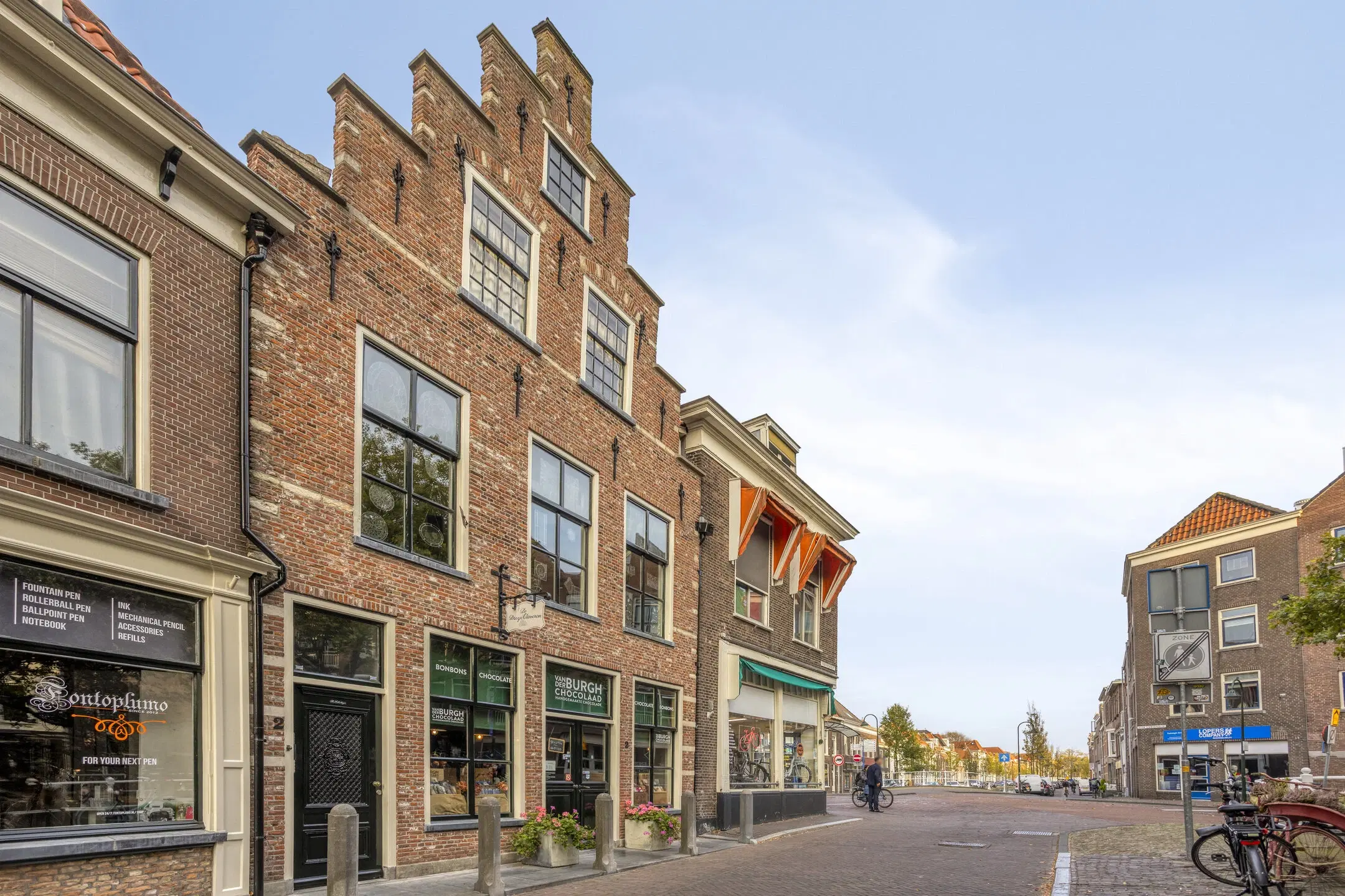 Delft, Nieuwe Langendijk 2B en 2C