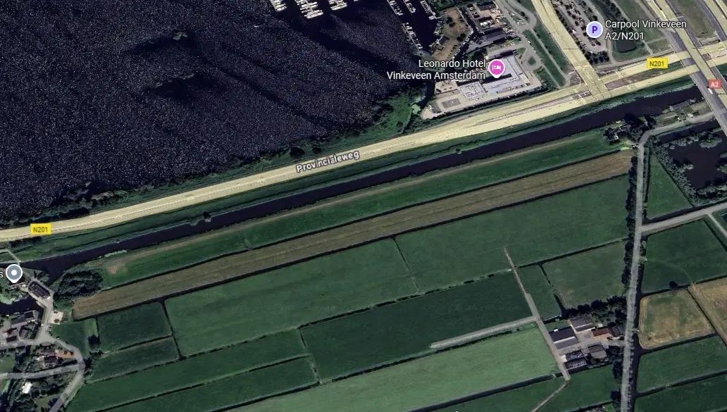 Perceel grond gelegen nabij de Provincialeweg te Vinkeveen