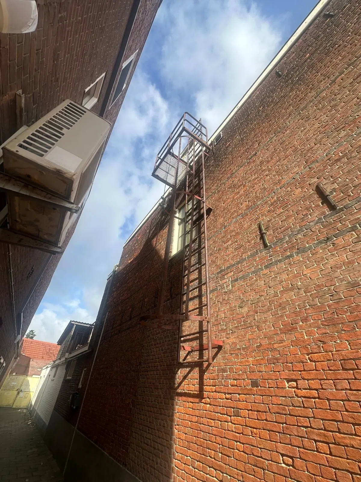 Hillegom, Hoofdstraat 48, 48A en 48B