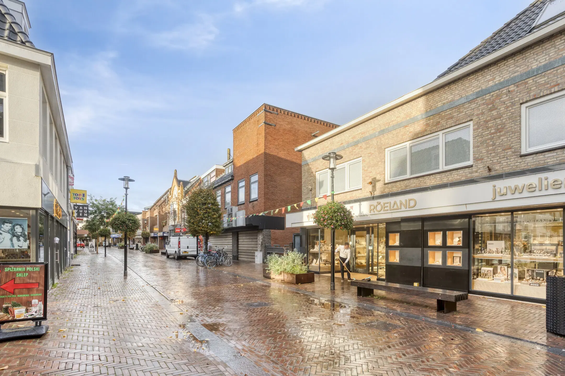 Hillegom, Hoofdstraat 48, 48A en 48B