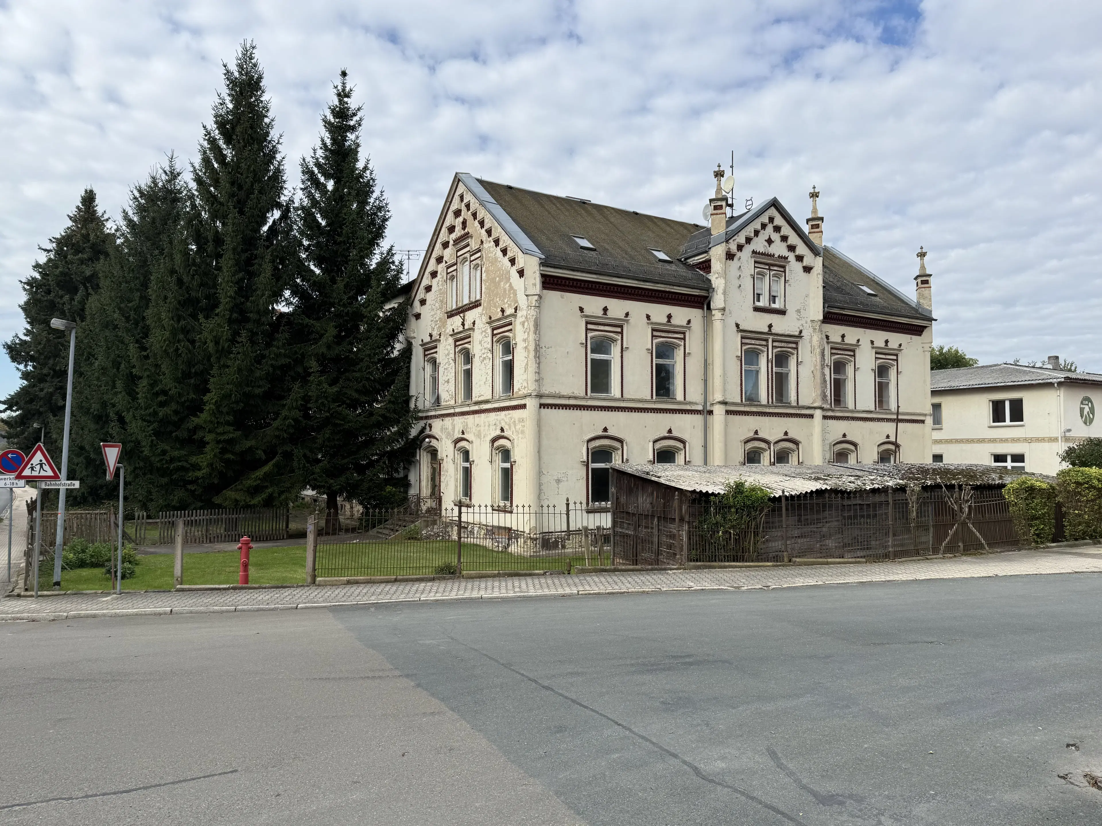 Beleggingsobject fabrikantenvilla in Mohlsdorf-Teichwolframsdorf, Thüringen - Duitsland