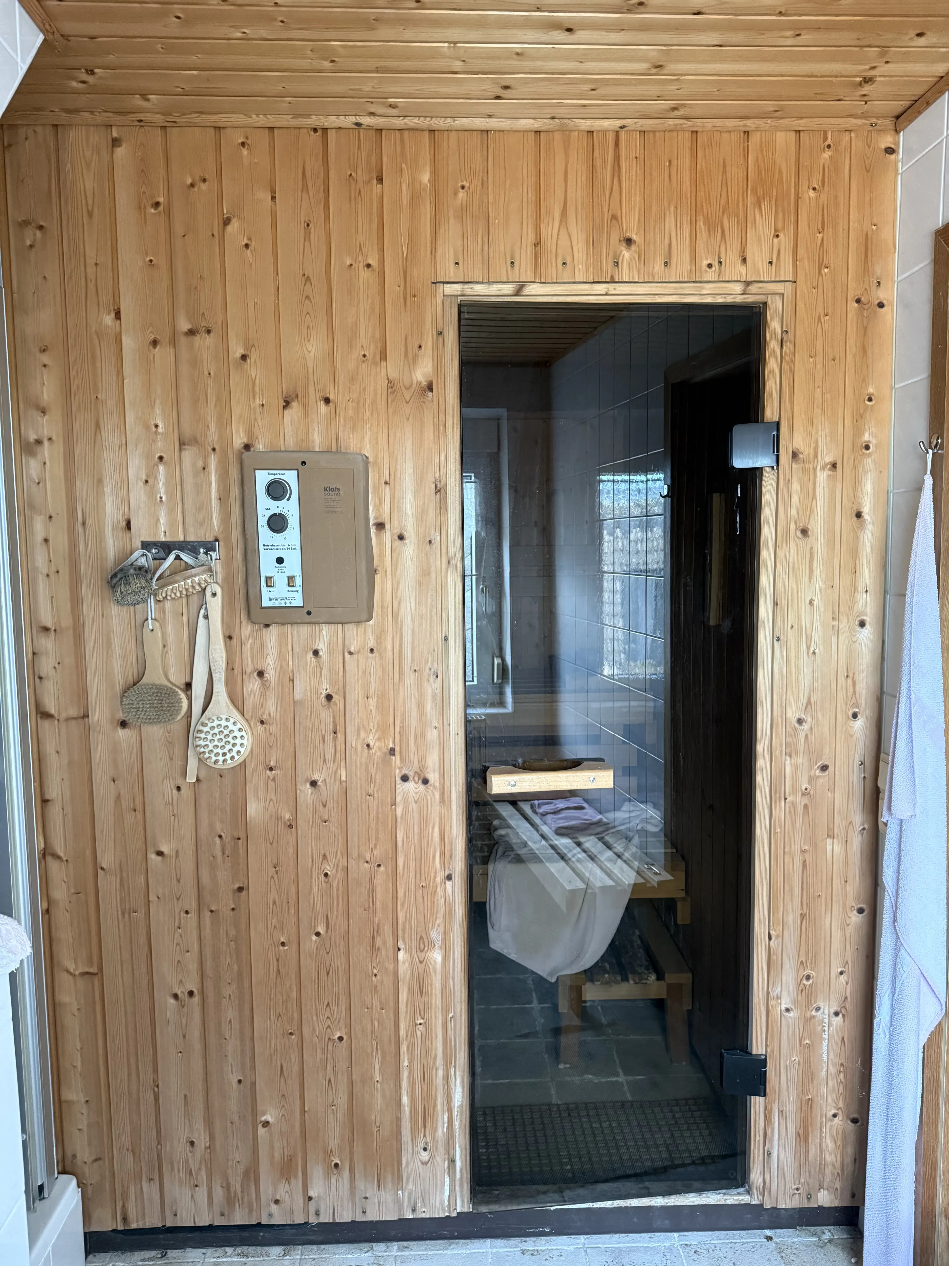 Hotel "Harry's Österreichische Hütte" met 13 kamers in Lawalde - Duitsland