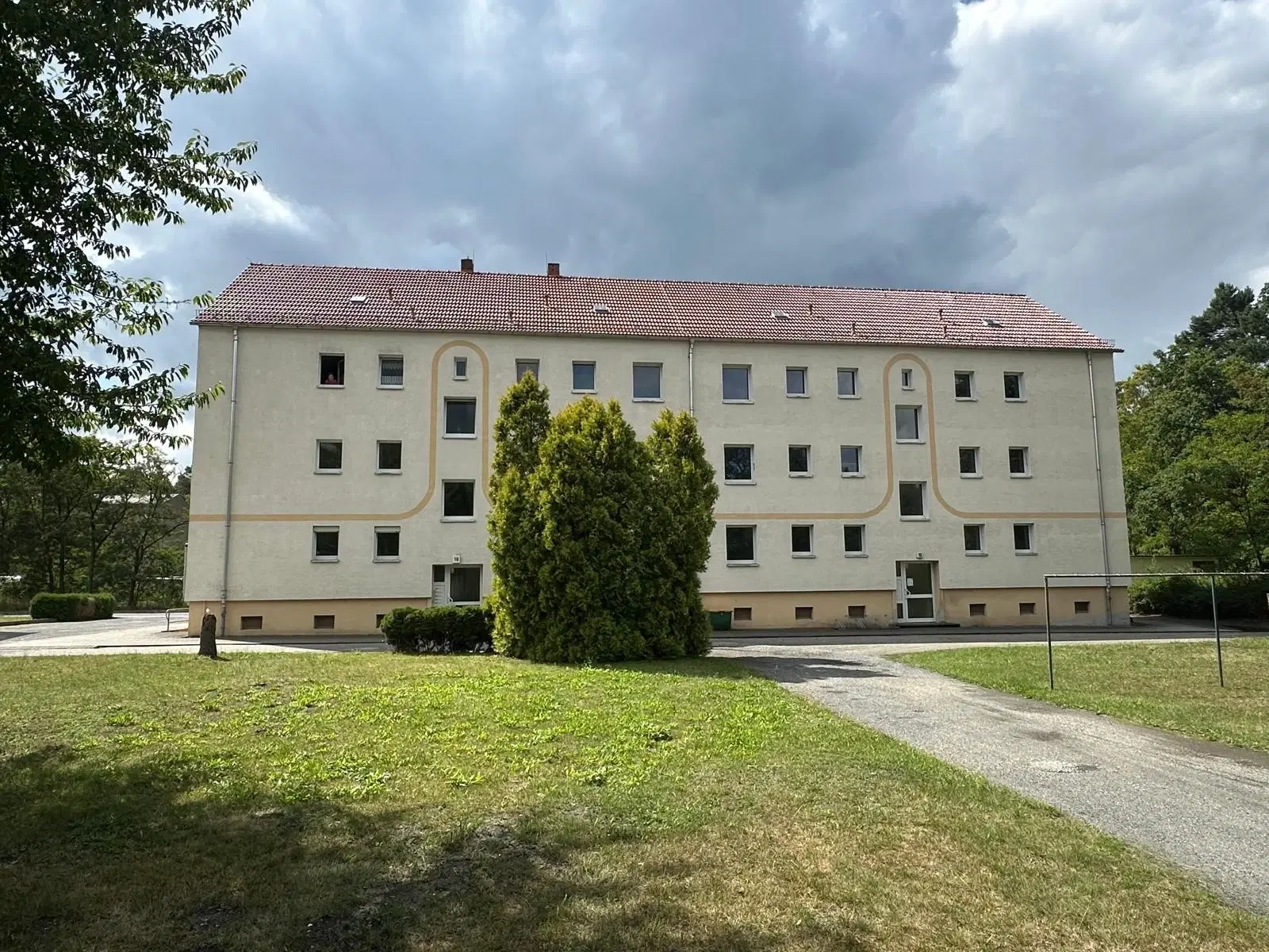 Beleggingsobject complex 12 appartementen + garages (€52.430,- huur, Energielabel B) Schönborn, Brandenburg - Duitsland