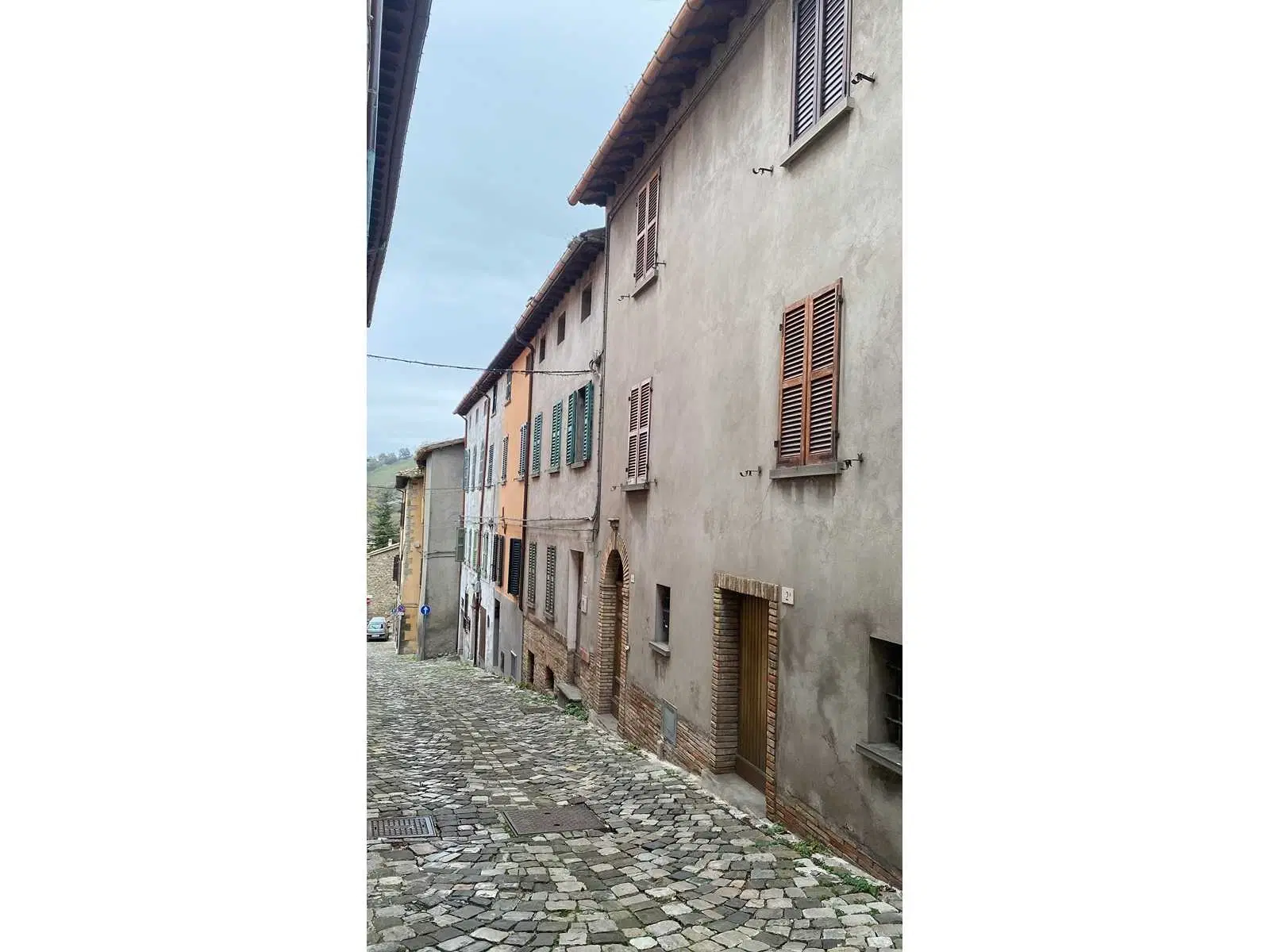 Privé-verdrag: 2 woonunits in het historische centrum van Sant'Agata Feltria (RN)