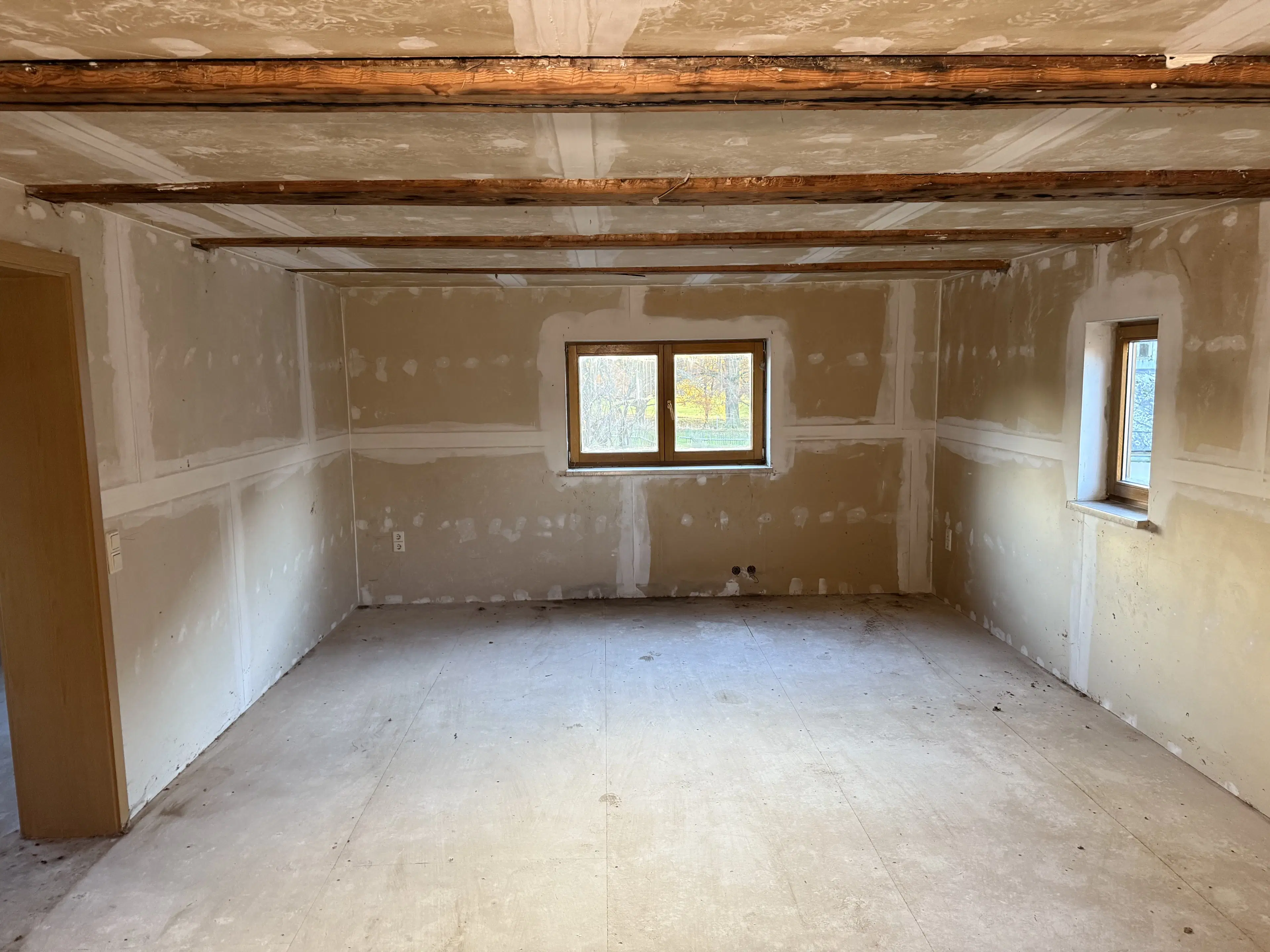 Idyllisch 4-zijdig landgoed op perceel van 3.451 m² in Heinsdorfergrund - Duitsland