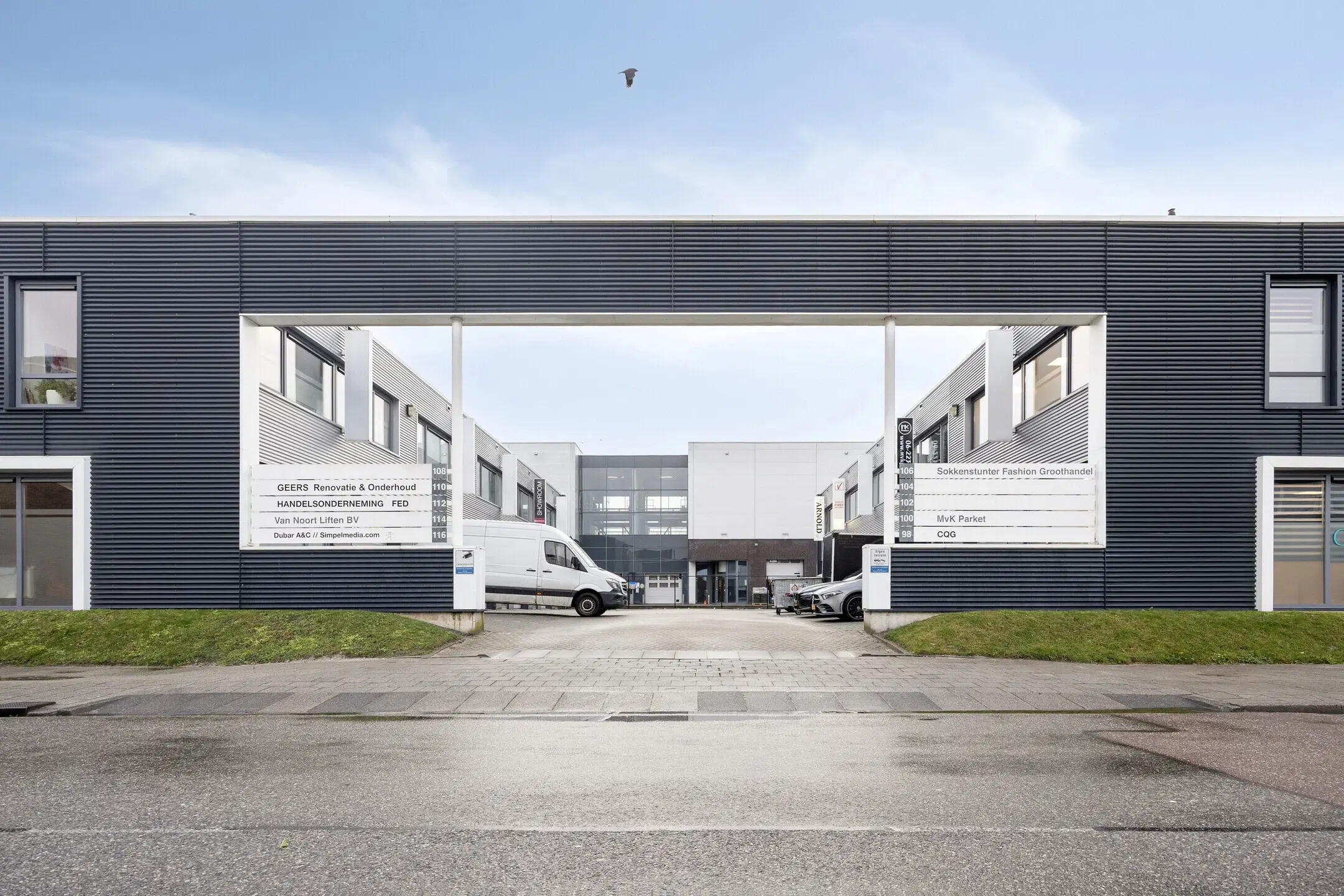 's-Gravenhage, Laan van Waalhaven 116