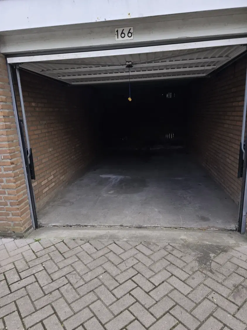 Tilburg, Van Breestraat 166