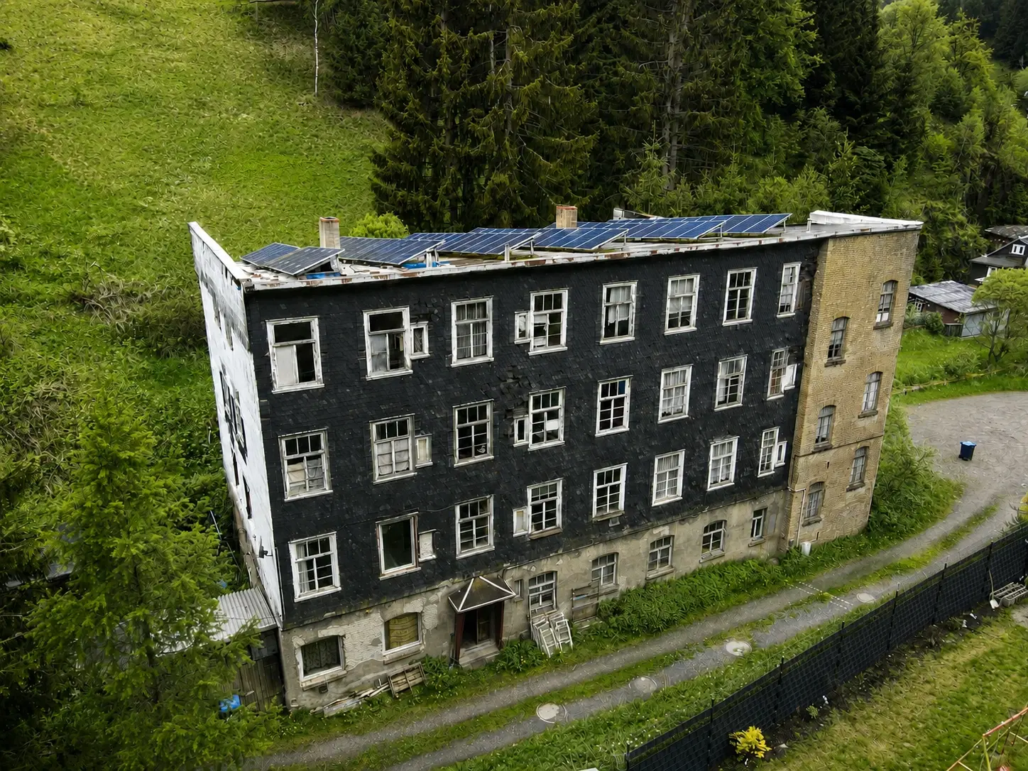 Beleggingsobject 12 eenheden met zonnepanelen in Katzhütte, Duitsland