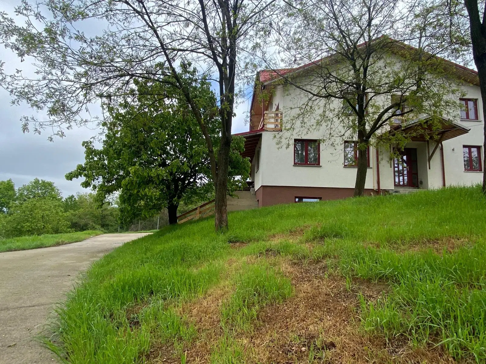 Degelijk gebouwd huis op 3.928 m² perceel in Valea Calugareasca, Judetul Prahova - Roemenië - 2008