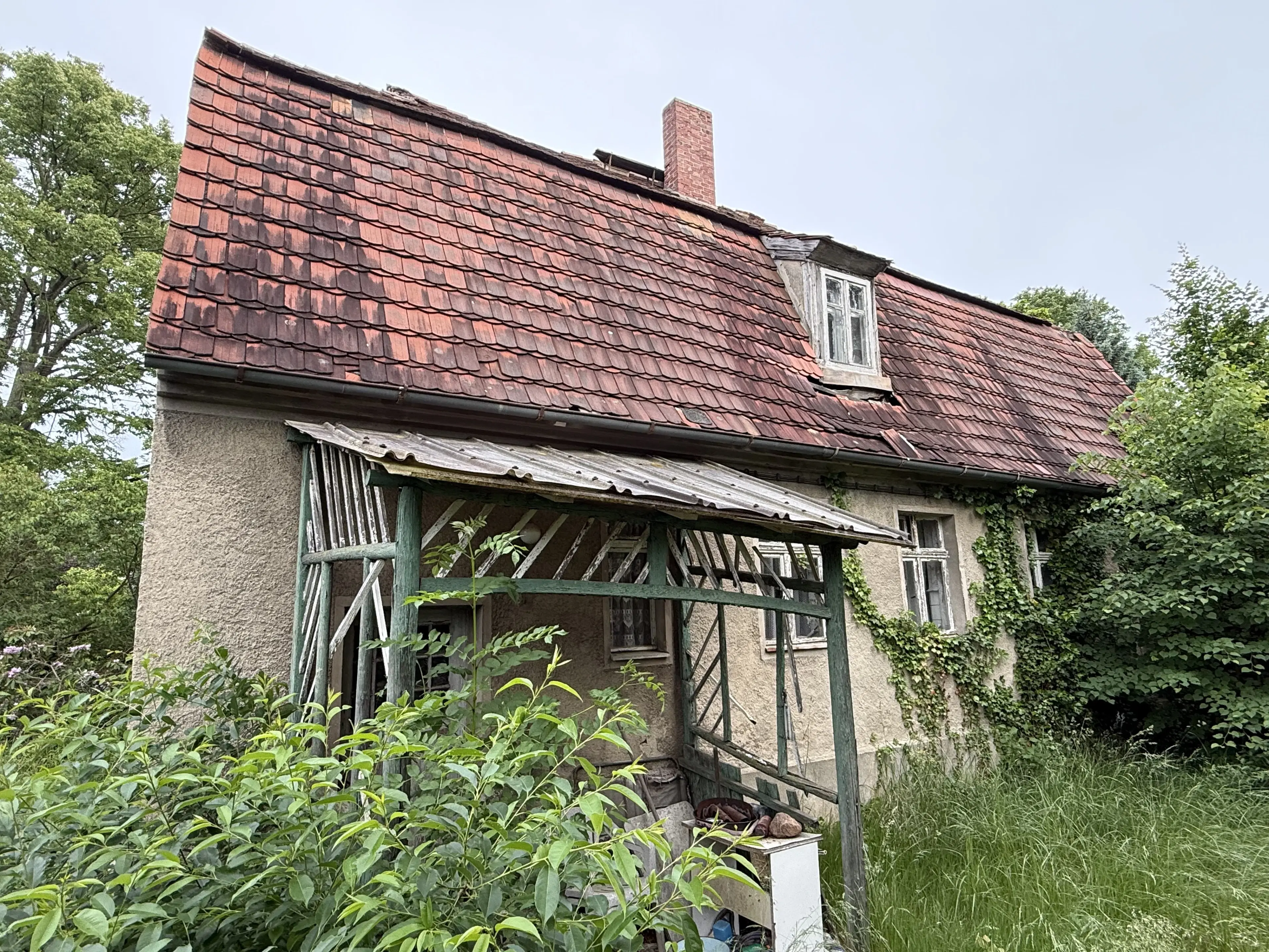 Woonhuis met schuur op 1.309 m² perceel in Jänkendorf - Duitsland