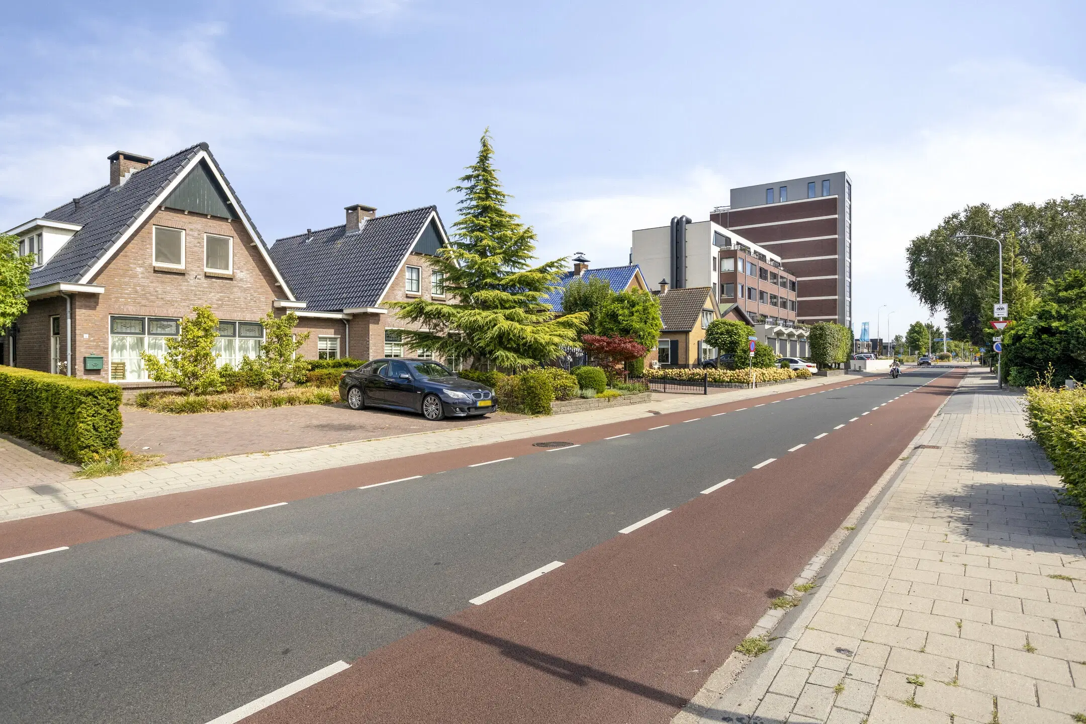 Wekerom, Lage Valkseweg 14 A